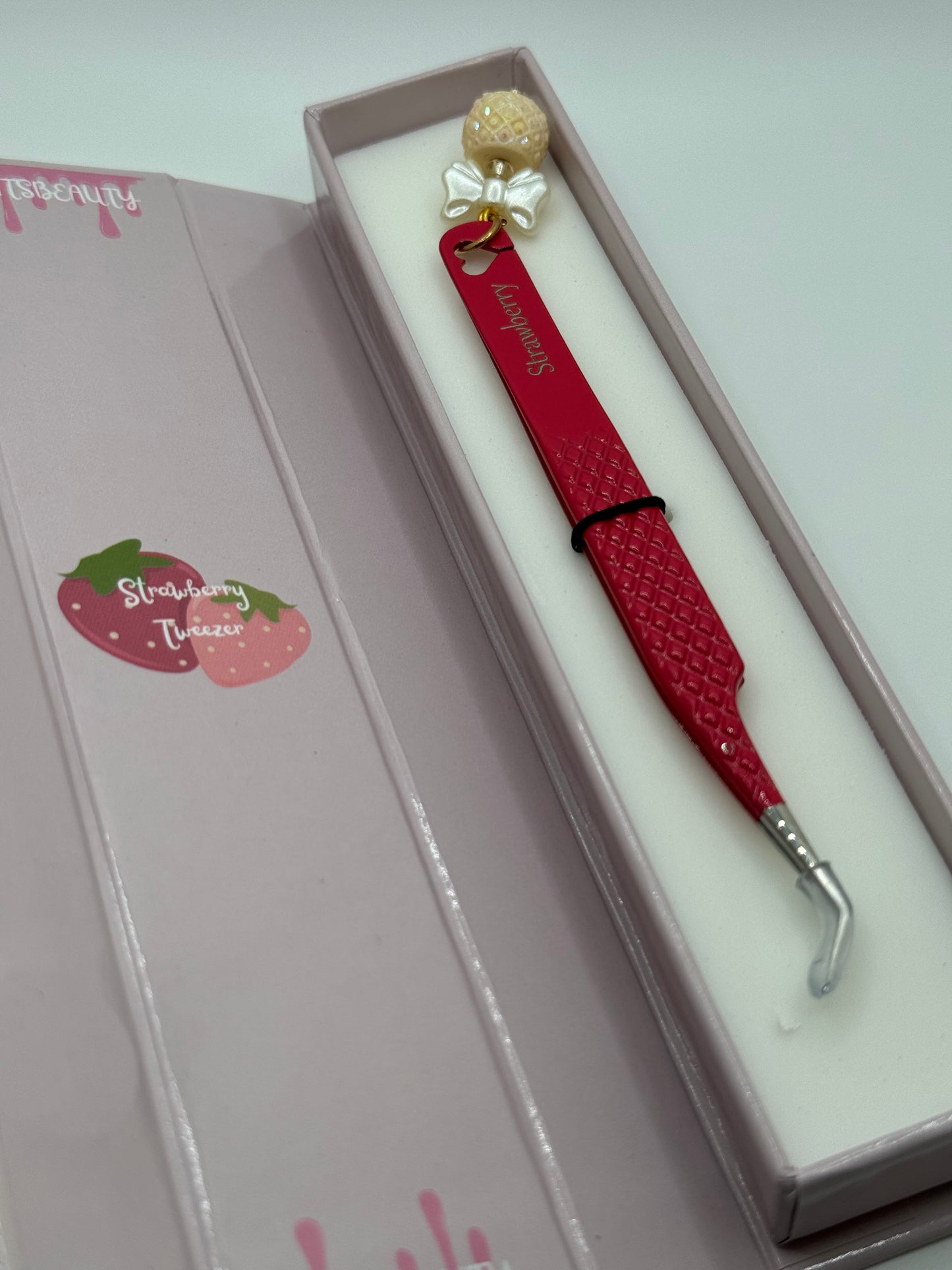 Strawberry Tweezer